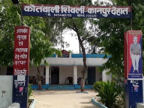 महिला ने पुलिस पर लगाया मुकदमा न दर्ज करने का आरोप