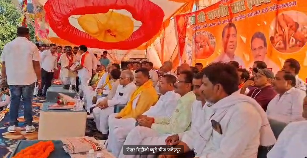 इनामी दंगल महोत्सव में पहलवानों ने दिखाया दाव पेच , राजनीतिज्ञों का रहा जमवाड़ा,