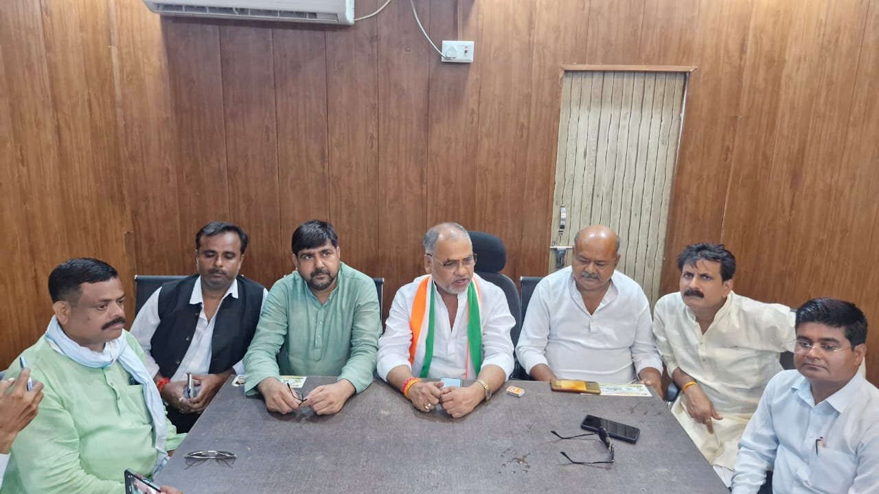 प्रदेश में बढ़ते आपराधिक ग्राफ को लेकर कांग्रेस ने प्रेस कॉन्फ्रेंस कर जताई चिंता